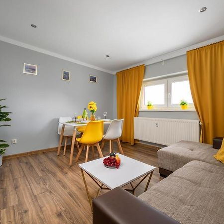 Market Square Corner Apartment Kuznicza By Noclegi Renters Breslávia Exterior foto